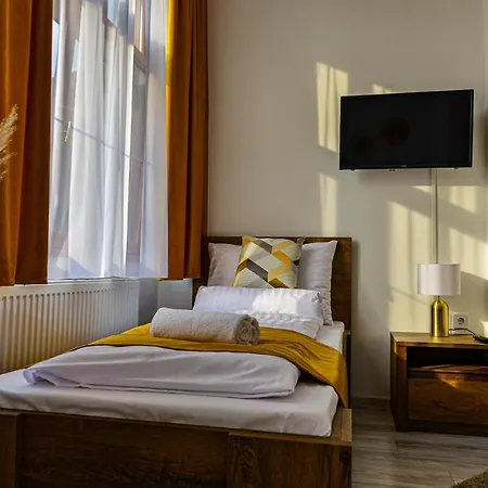 Kossuth Vendeghaz Apartment Tolna