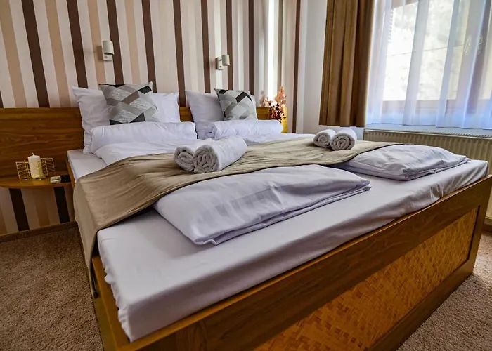 Kossuth Vendeghaz Tolna